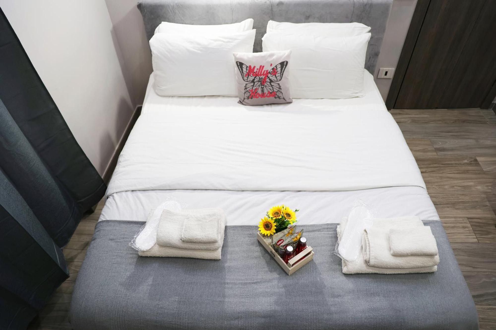 Apartament Milly'S House Neapol Zewnętrze zdjęcie