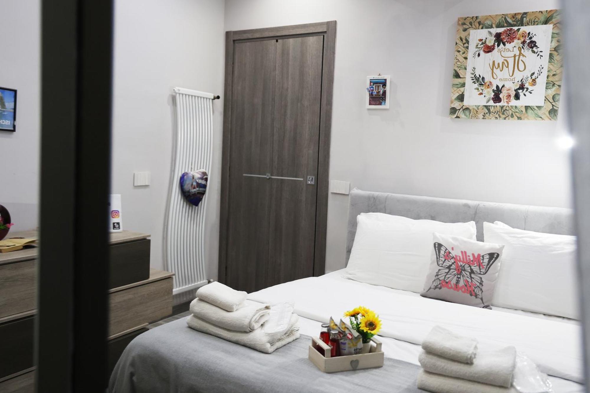 Apartament Milly'S House Neapol Zewnętrze zdjęcie