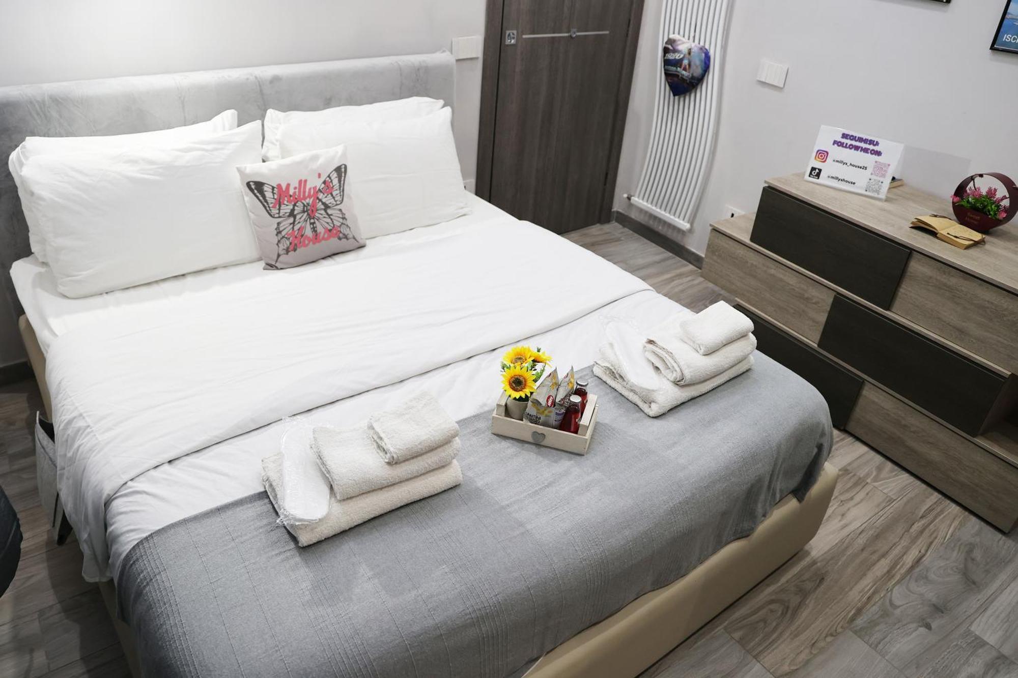 Apartament Milly'S House Neapol Zewnętrze zdjęcie